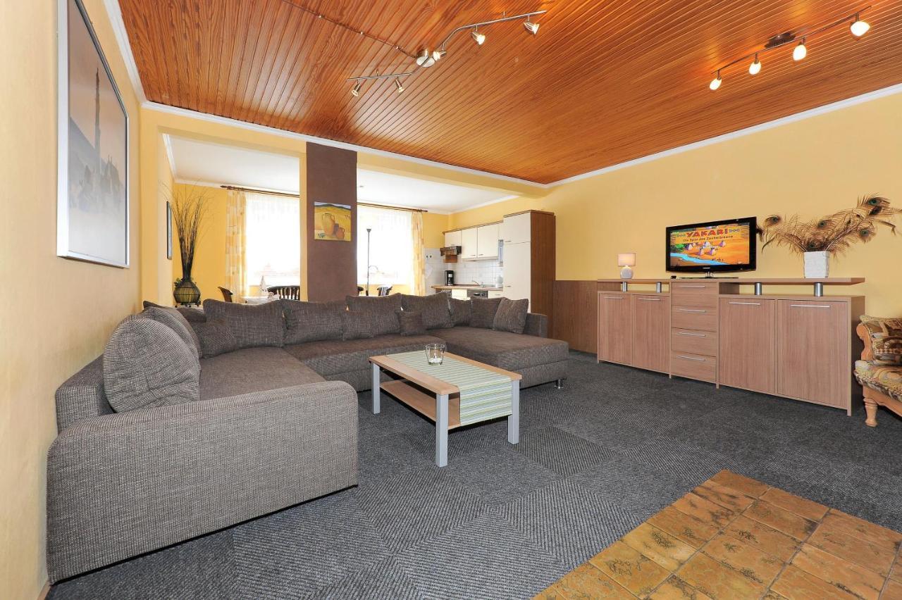 Friesenmeer Ferienwohnung Eins Bensersiel Buitenkant foto